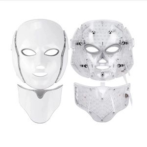 led face mask. Lux beauty